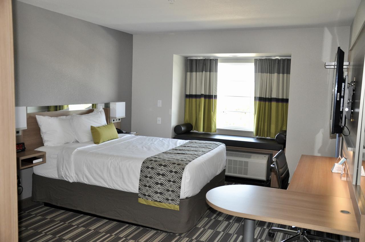 Microtel Inn & Suites By Wyndham Lubbock Extérieur photo