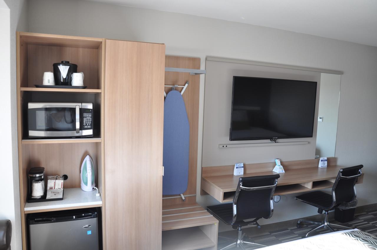 Microtel Inn & Suites By Wyndham Lubbock Extérieur photo