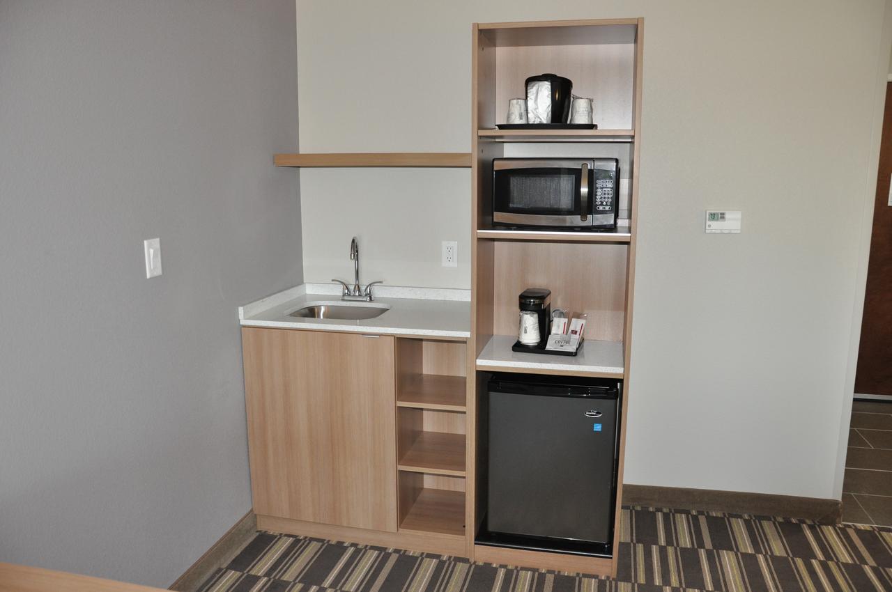 Microtel Inn & Suites By Wyndham Lubbock Extérieur photo